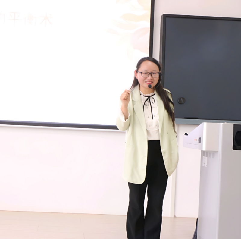 管理学院举办“心里有导航青春不迷茫”心理健康专题讲座